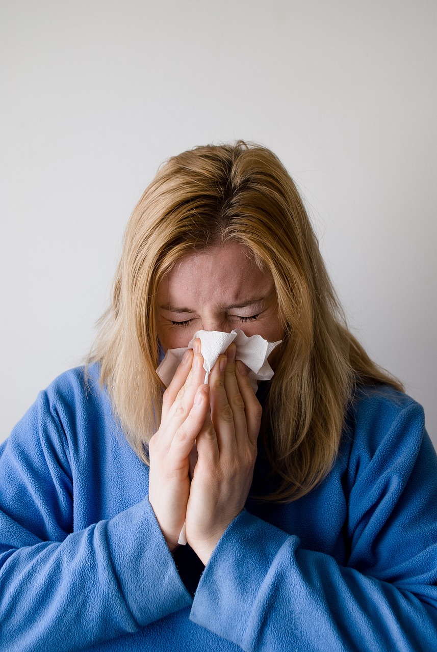 How to Manage Seasonal Allergies Naturally