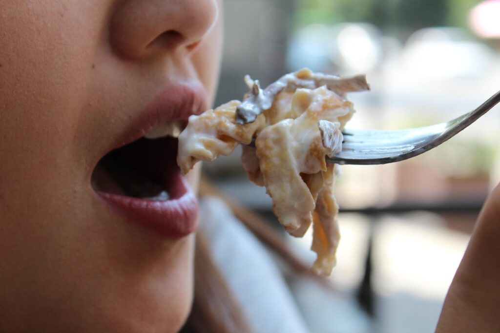 Decoding Food Cravings: Understanding What Your Body is Really Trying to Tell You