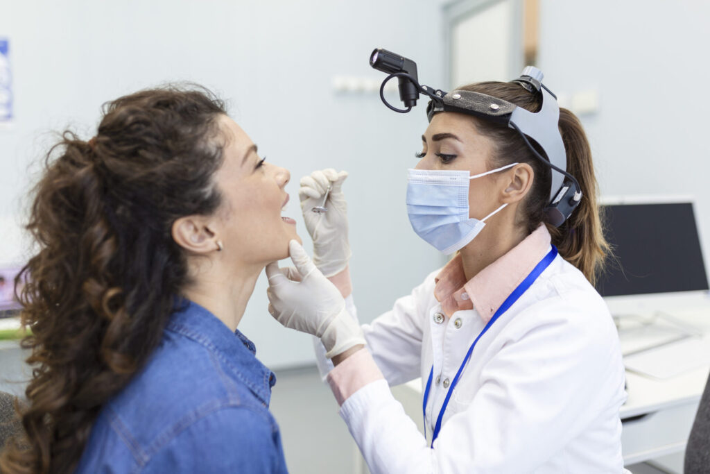 Is Tonsillitis Contagious? Understanding Causes, Transmission, and Recovery Tips