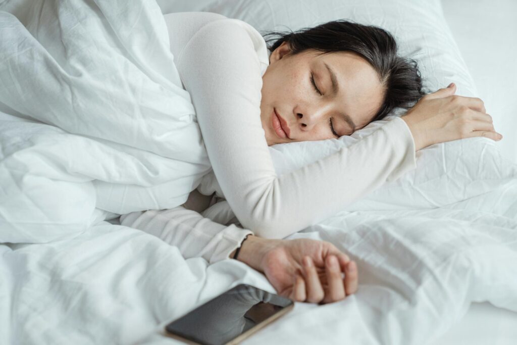 How to Stop Snoring Naturally: Proven Tips for Quiet Nights and Restful Sleep